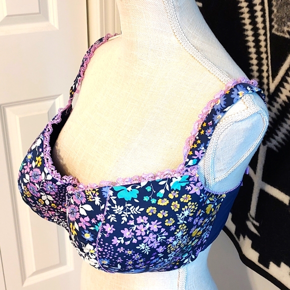 💜 EUC Cacique Brand Intimates Ladie's Cotton Blend Floral Pattern & Lace, 40F - Picture 3 of 14